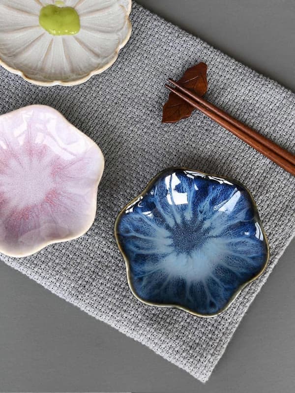 Japanese Ceramic Tableware 4.5 Inch Porcelain Bowl with Elegant Lotus Design Glazed Finish