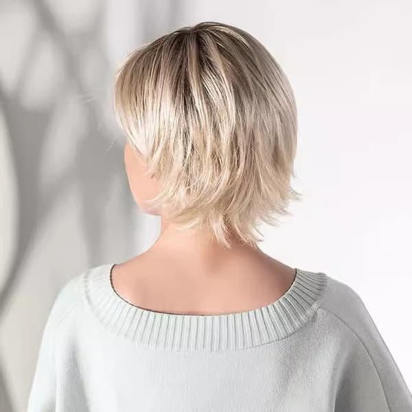 Axellång lockig peruk med lugg: lämplig för vardag och fest Gradient silver-grå Gradient silver-gray