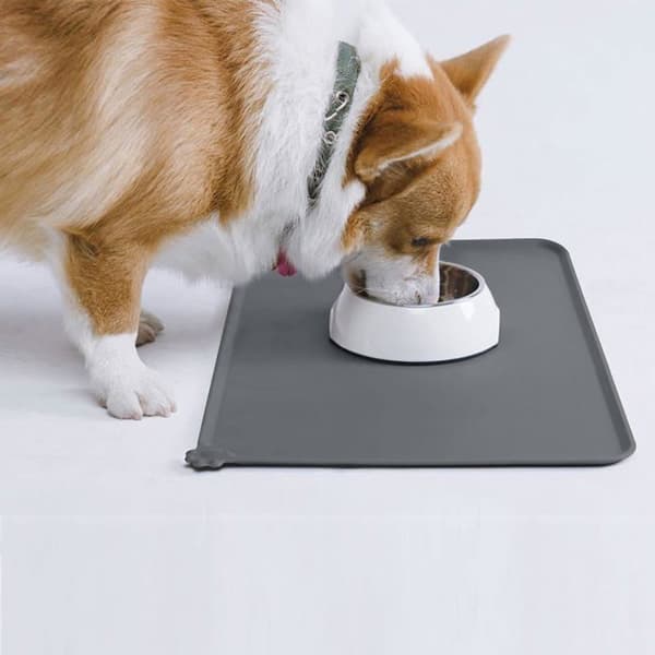 Fodermåtte til kæledyr, vandtæt silikonemåtte til fodring af katte og hunde.