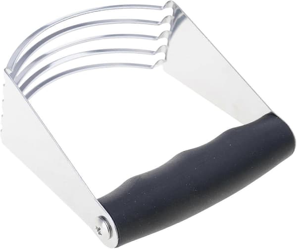 Deigskrape og deigkutter i rustfritt stål med ergonomisk grep for baking og enkel rengjøring