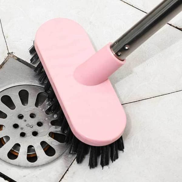 Lattianpesuharja pitkällä varrella Pink