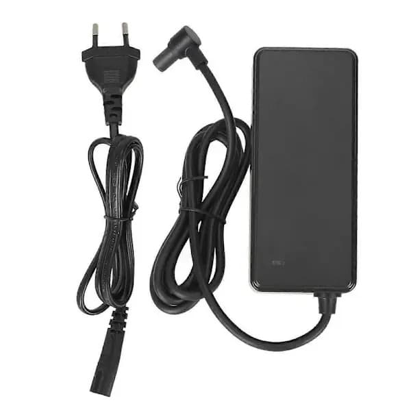 54,6 V 2 A lader/strømadapter for E-Scooter modellene 4 Ultra / 4 Pro (2. generasjon) (EU-plugg)