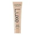Luxery Research Fargeendrende Foundation - Matcher Hudtone og Tekstur (30ml Medium)