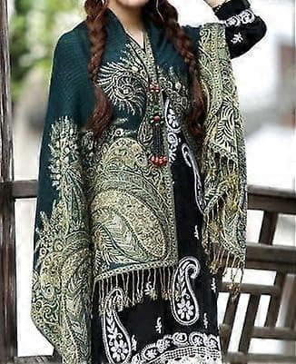 Pashmina-sjal med blommigt mosaikmönster.