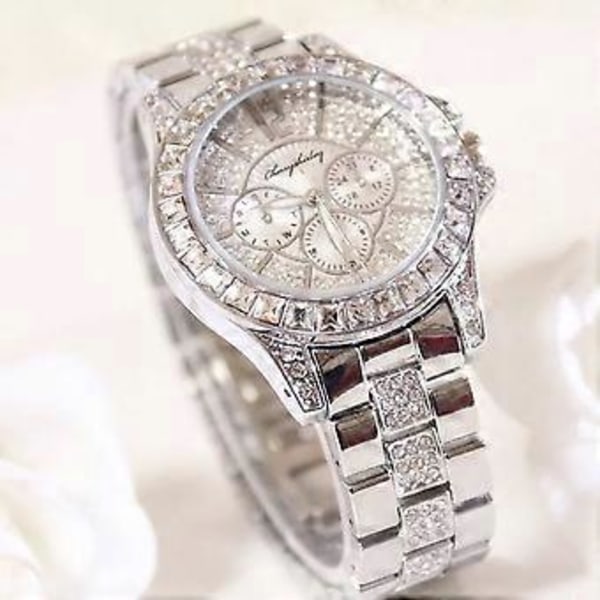 Dameur med diamanter og quartz - Stilfuldt ur med rustfrit stål armbånd og funklende diamanter RG-AD4-
