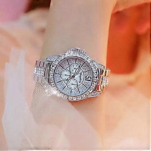 Dameur med diamanter og quartz - Stilfuldt ur med rustfrit stål armbånd og funklende diamanter RG-AD4-