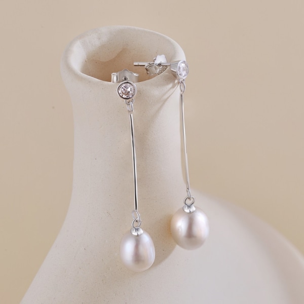 Ett par örhängen S925 silverörhängen pärla och cubic zirconia inställning 1 tofs örhängen presenter för kvinnor och flickor silbrig
