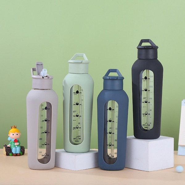 Lasivesipullo pillillä ja kahvakannella, vesipullot juomisaikamerkinnöillä ja pillillä 700ml -AD5-