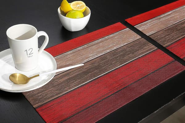 Set med 6 rødbrune juleduker, rustikk låvevedtekstur, retro polyester, flekkbestandig, vaskbare underlag, dekorasjon til bord