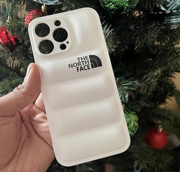 iPhone 14 Plus The North Face Polstret deksel, kun iPhone 14 Plus (hvit)