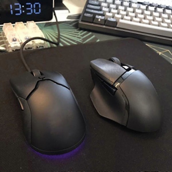 Hotline Games Böjda Kantmusmattor för Razer Basilisk Mus Spelmusfötter Ersättning Professionella Musset