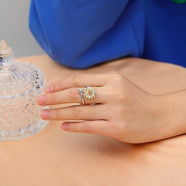 Fidgetringe til Angst for Kvinder Solsikke Initialbogstav Spinner Ring Åben Justerbar Ring CZ Ringe Daisy Stressaflastende Ring Smykker Gave til Kvinder