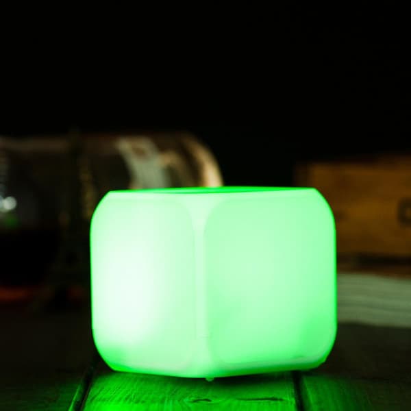 Digital Alarm Termometer Natlysende Terning 7 Farver Ur LED Skift LCD til Soveværelse Barn