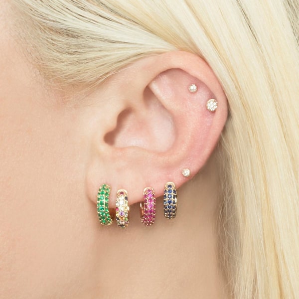 AVEKI Snygga Kvinnor Guld CZ Huggie Hoop Örhängen 18K Guldförgyllda Vita Flerfärgade Diamant Kubisk Zirkonia Inlägg Sov Små Delikat Boho Strand Enkel