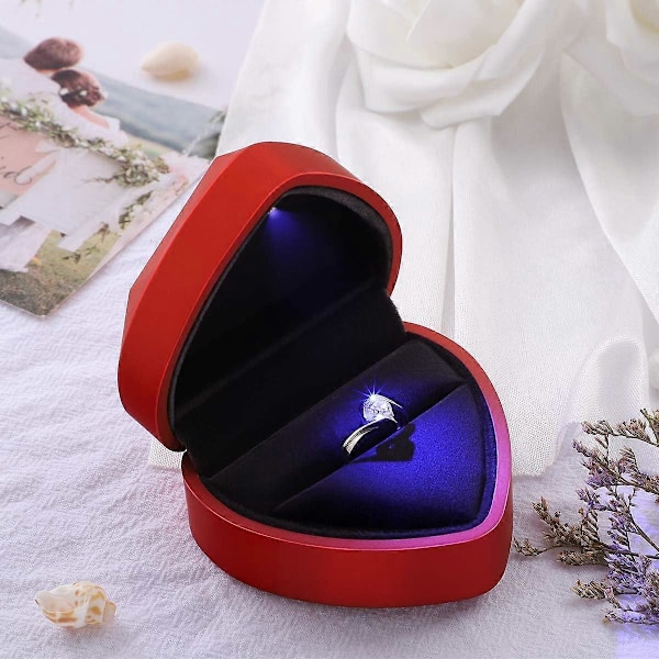 Led Lit Heart Shaped Storage Ring Box Wedding Anniversary Valentine's Day (Red)