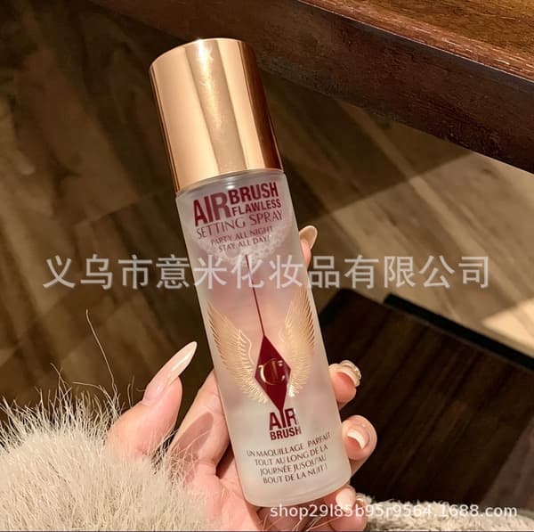 Charlotte Tilbury Setting Spray – Matt, Återfuktande, Fin Dimma, Långvarig, Kladdfri
