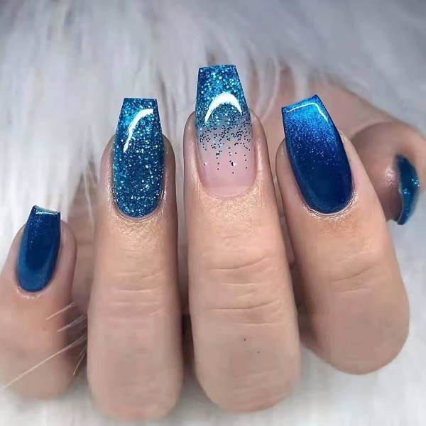 Medium kista tryck på naglar, blå gradient falska naglar, glitter konstgjorda lösnaglar med dubbelsidig klister