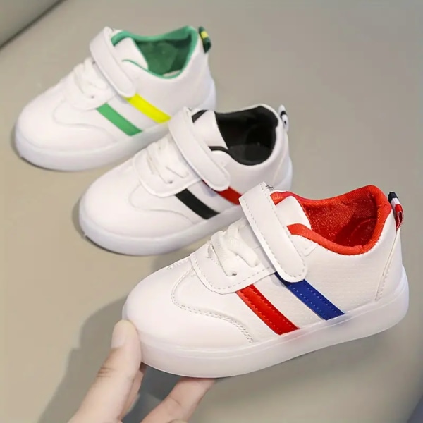 Afkælede Cool Lavt Snit Sneakers Med LED Lys Til Piger, Komfortable Anti-Slip Sneakers Til Gåture Løbeture White 26