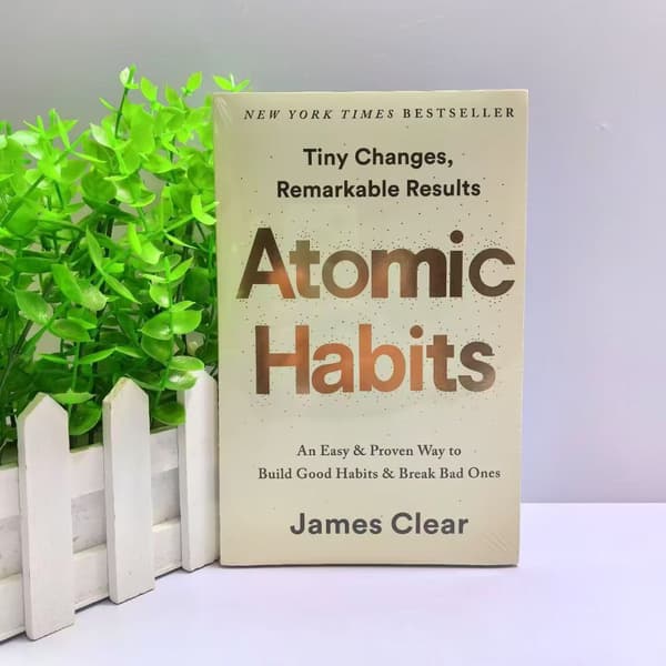 Atomic habits (engelsk): Bygg gode vaner og bryt dårlige vaner