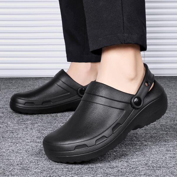 Unisex Adults' Specialist II Vent Clog Black 42-43