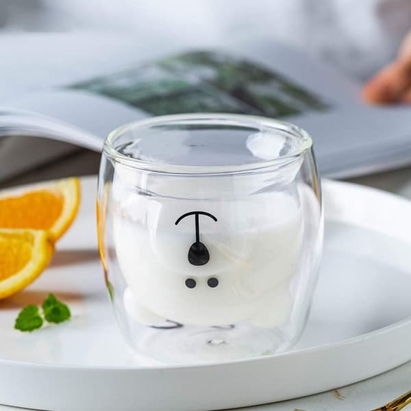 Søte kopper kaffe teglass isolert glass
