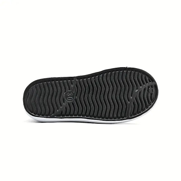 Pojkar Andningsbara Clog Sneakers Med Olika Färger För Utomhusvandring & Strandpromenader Black 32