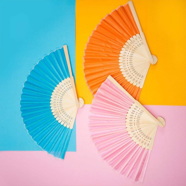 Pakkauksessa 12 eri väriä käsiviuhka Taitettavat paperiviuhkat hääjuhlalahjaksi