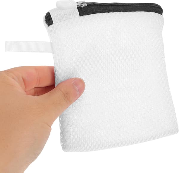 Et sett med 6 små nettingposer, egnet for oppløselige vaskemiddelputer, multifunksjonelle non-stick nettingposer.