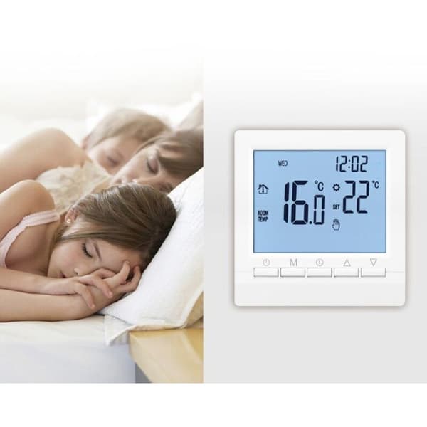 Gaspanne-termostat – 1,5V temperaturregulator – Batteridriven – Veckoprogrammerbar – Bakgrundsbelyst display