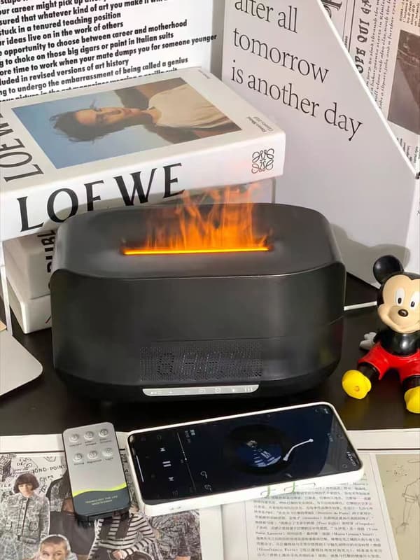 Smart skrivbordsdiffusor med simulerad låga, tidslarmklocka, Bluetooth och stor kapacitet för atmosfärsfuktare (ny modell)