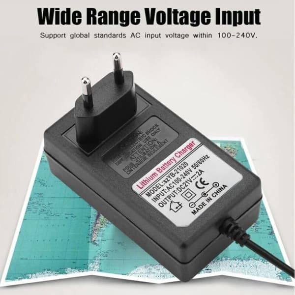Sikker ladeadapter AC 100-240V DC 21V 2A for litium-ion-batterier. EU-plugg. Erstatning