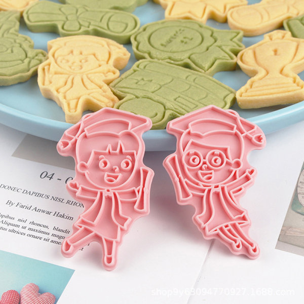 8 stk. Tillykke med eksamen Cookie ter Biscuit Form Press Plast Red one size