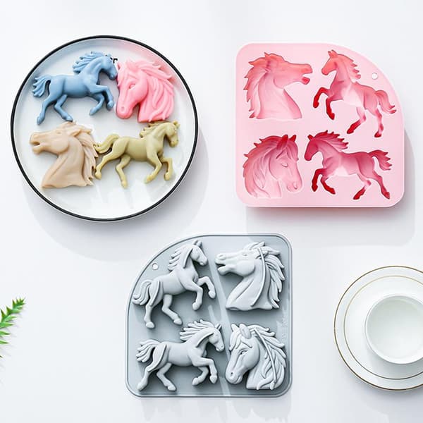 Hesteform Silikon 4 Hulrom 3D Hest Tema Bakeform Brett Pink