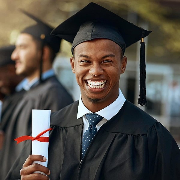 Studentmössa, kandidatexamen mössa examensmössa, universitetsexamen mössa med hängande tofs, för examensceremonin,  (FMY)