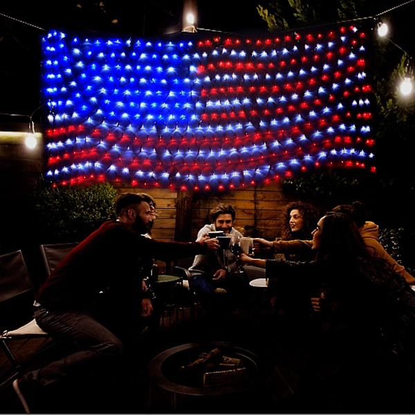 Amerikanska Flaggor String Lights, Patriotiska Vattentäta LED-Fairy Lights, Utomhusupplysta USA-Flaggor Nät av USA Hängande Dekorationer för Oberoende (FMY)