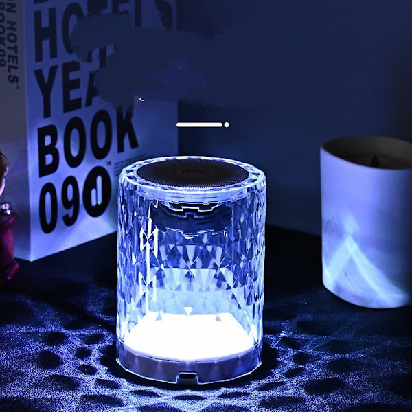 Mini kannettava Bluetooth-kaiutin, Bluetooth 5.0 langaton, täydellinen minikaiutin urheiluun, patikointiin, leirintään, huoneeseen, pyörään, autoon (FMY)