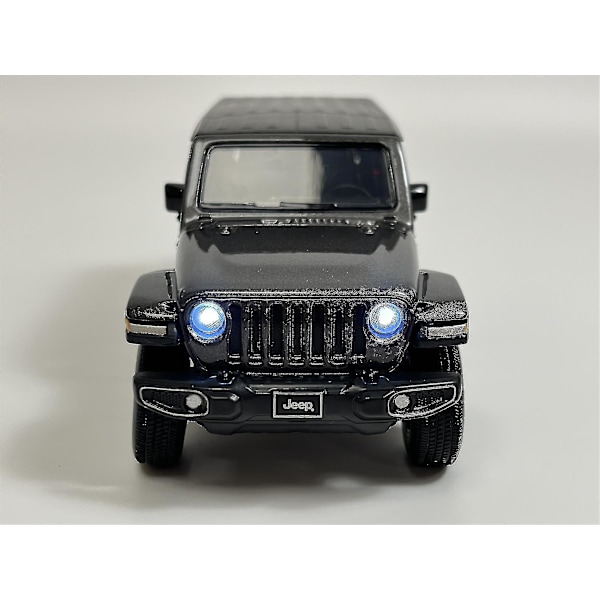 Jeep Wrangler Sahara Granite Crystal Lhd 1:32 Valo ja ääni Tayumo 32170015  (FMY)