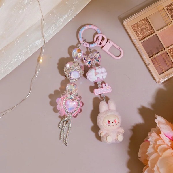 Labubu Vedhæng Anime Figur Nøglering Taske Mobiltelefon Gave Sød Partikel Model Dekoration Kawaii Par Gave Festival(FMY) 4.3CM 1pcs