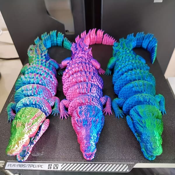 2 st 3D Krokodilfigurer (FMY) 2PCS B