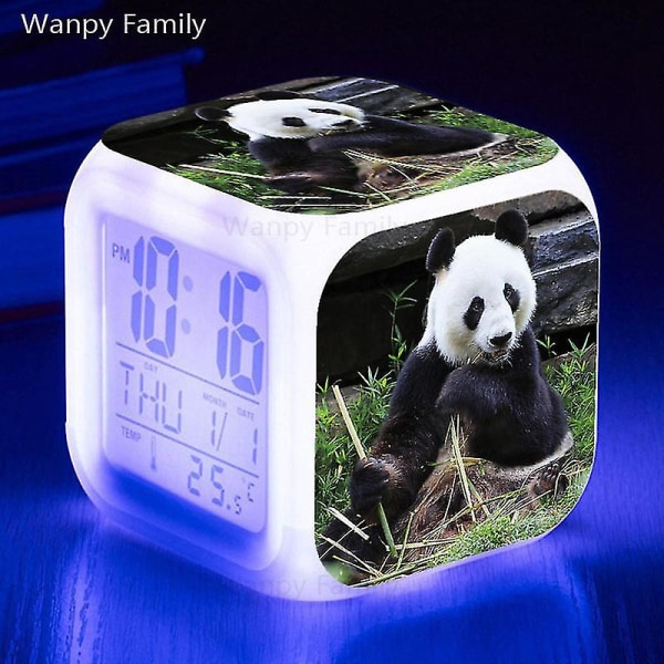 Söt Panda Väckarklocka Färgskiftande LED Digital klocka Barnrum Multifunktion Nattljus Lysande elektroniska klockor Klocka (FMY) plum