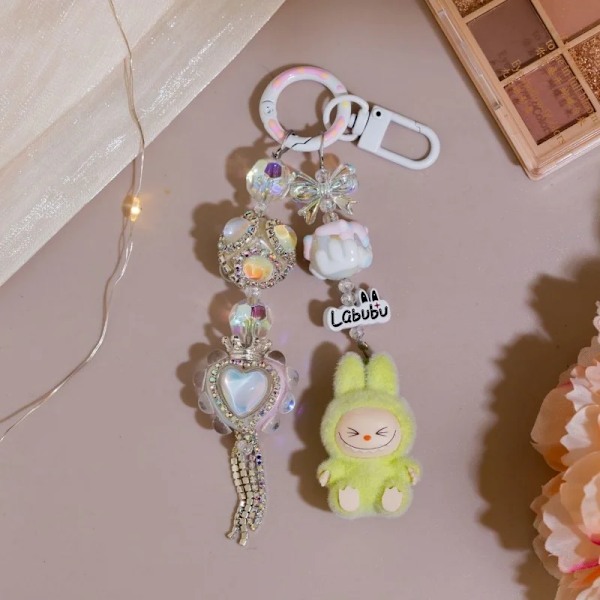 Labubu Vedhæng Anime Figur Nøglering Taske Mobiltelefon Gave Sød Partikel Model Dekoration Kawaii Par Gave Festival(FMY) G
