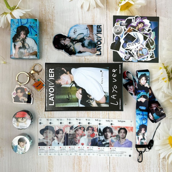 BTS V Golden Tycoon Peripheral Keychain Sticker Gift Box V Album Layer Small Card Transparent Card Set  (FMY) V Gift Box B