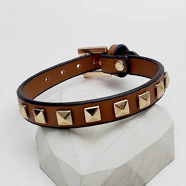Armbånd Kvinder Mænd Kunstlæder Wrap Stud/nitter Mode Farve Charm Armbånd Guld Firkantede Nitter Punk Stil Armring (FMY) Red CHINA