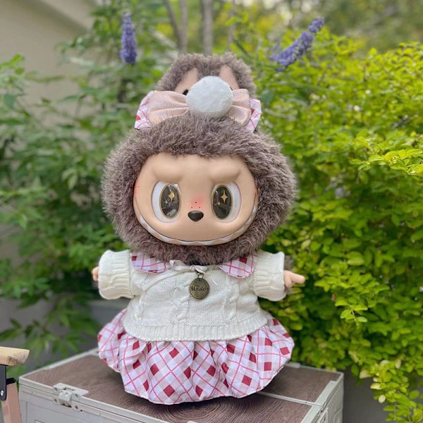 /NC/58cm Zimomo Docka Vinyl Labubu Plysch Kläder Söt Klänning Outfit Kläder Endast Labubu 58cm kläder utan docka 58cm clothes without doll M white sweater red plaid skirt suit