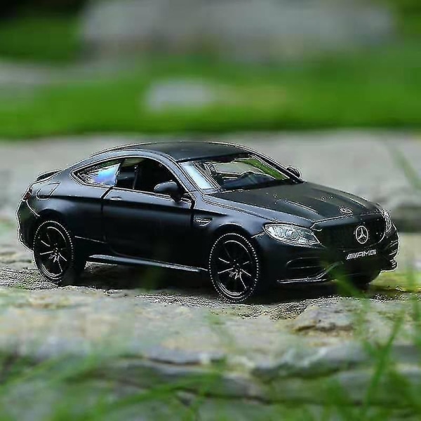 Simulering Utsökt Diecasts Leksaksfordon Rmz City C63 S Amg Coupe 1:36 Legering Modell Pull Back Bilar Räls/motor/bilar/cyklar C63 S Matte Black