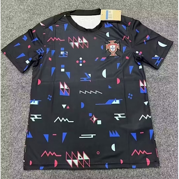 Jalkapallopaita vuoden 2024 Euroopan mestaruuskilpailuihin, Ranska, Italia, Englanti, Espanja, Brasilia, Portugalin musta treenipaita Portugal black training uniform XXL