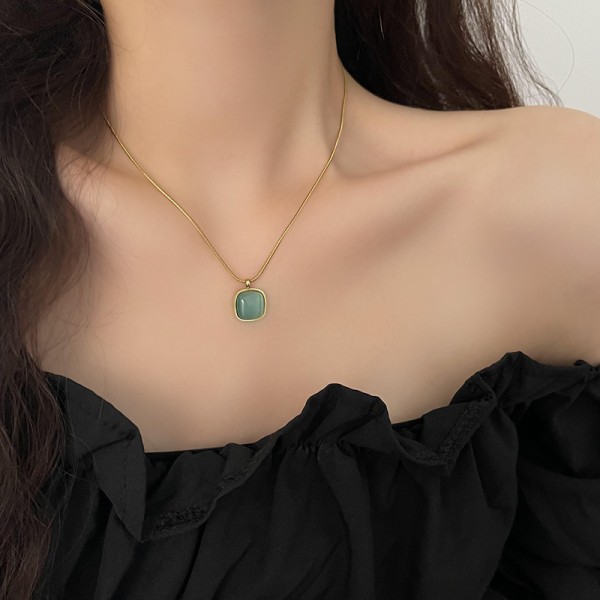 Elegant fyrkantig opal hänge halsband rostfritt stål kedja 18 K guld färg söta lyckliga smycken för kvinnor Accesorios Födelsedagspresent