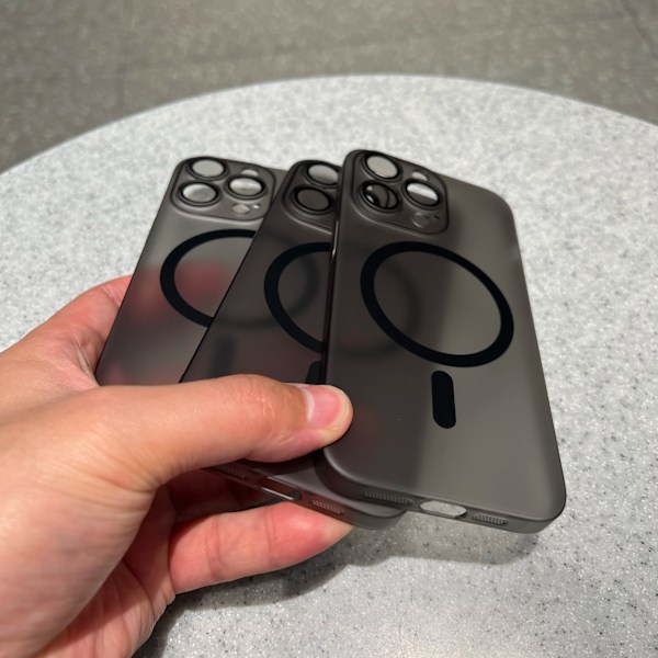 Ultratynn Matt Trådløs Ladeetui for iPhone 15 14 13 12 Pro Max Matt Transparent Klar Hardt Magnetisk Etui for Magsafe Svart Black For iPhone 12 Pro