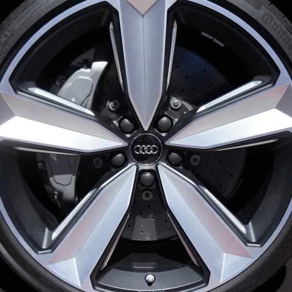 4-pack - Audi navkapslar / hjulnavemblem - bil 69 S square