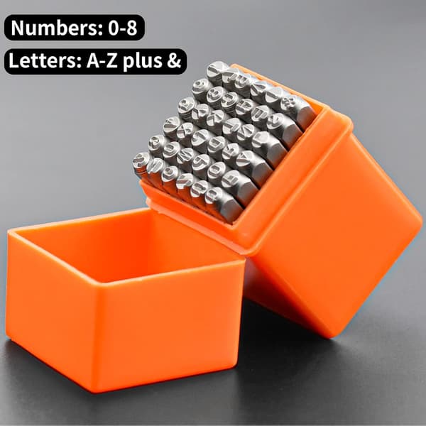 36 stansade bokstäver, 4 mm, stansade bokstäver A-Ö & siffror 0-9